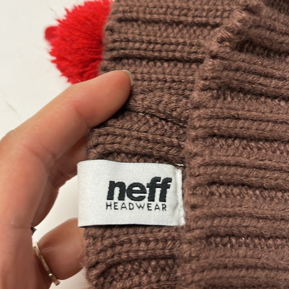 Neff/ Dylan’s Candy Bar collaboration cupcake hat - Picture 3 of 4